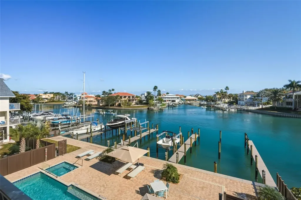 455 Pinellas Bayway S Tierra Verde FL 33715