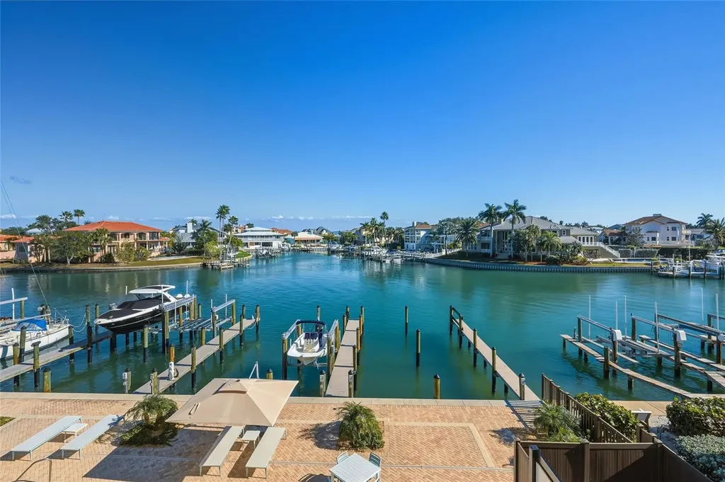455 Pinellas Bayway S Tierra Verde FL 33715
