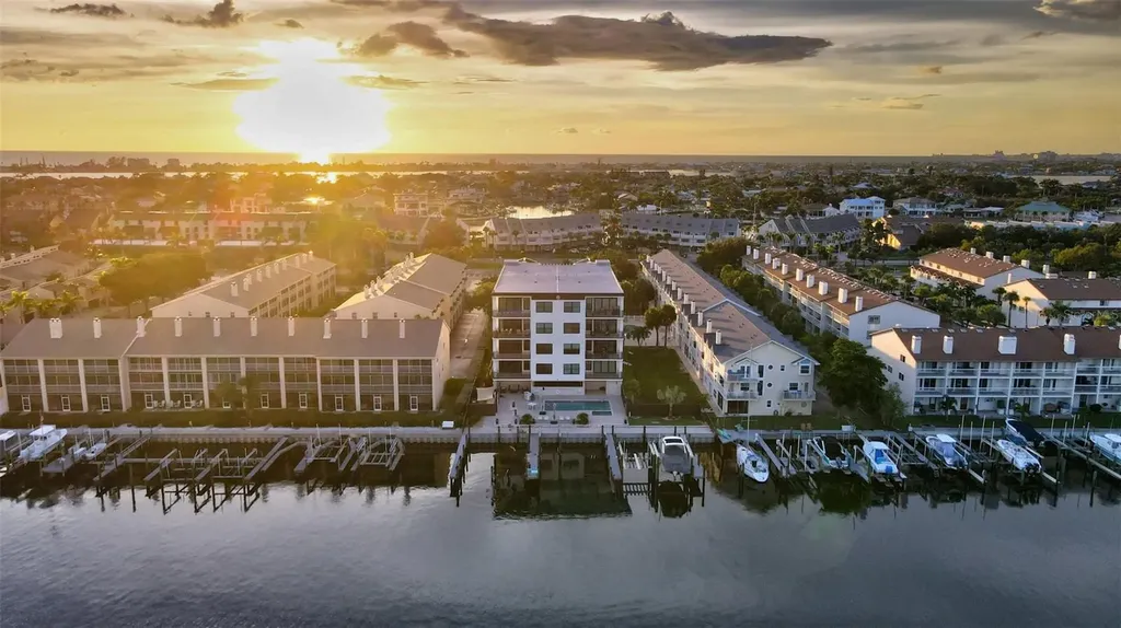 455 Pinellas Bayway S Tierra Verde FL 33715