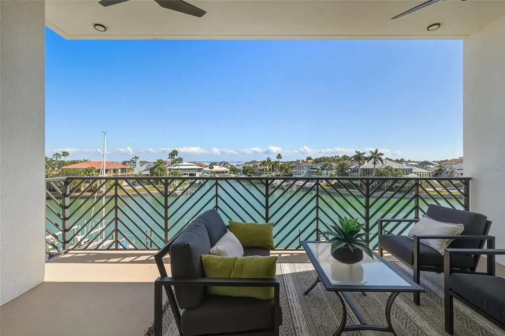455 Pinellas Bayway S Tierra Verde FL 33715