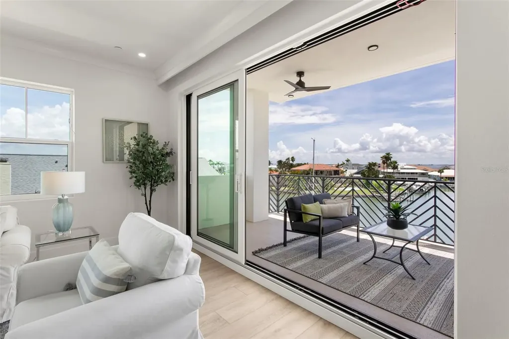 455 Pinellas Bayway S Tierra Verde FL 33715