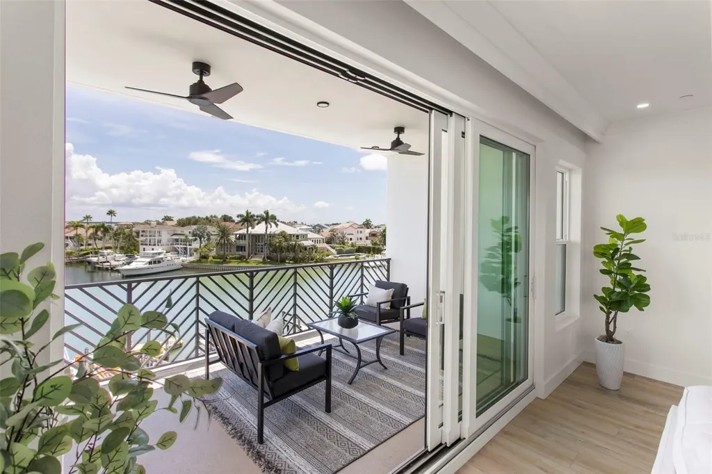 455 Pinellas Bayway S Tierra Verde FL 33715