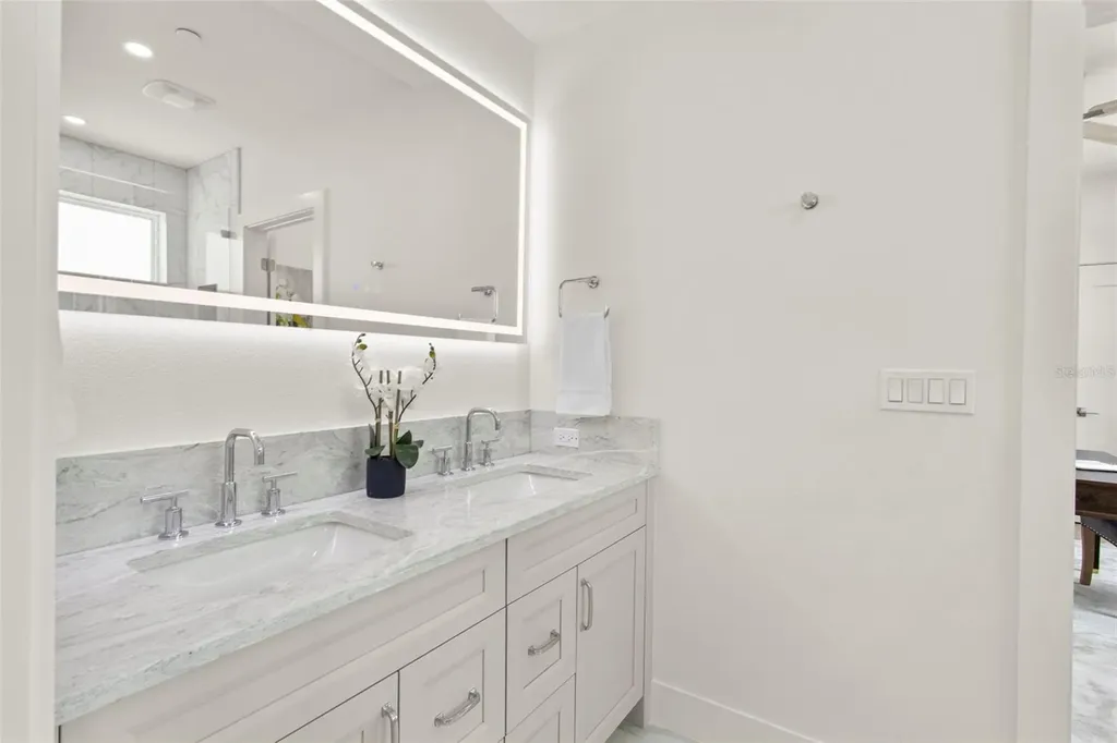 455 Pinellas Bayway S Tierra Verde FL 33715