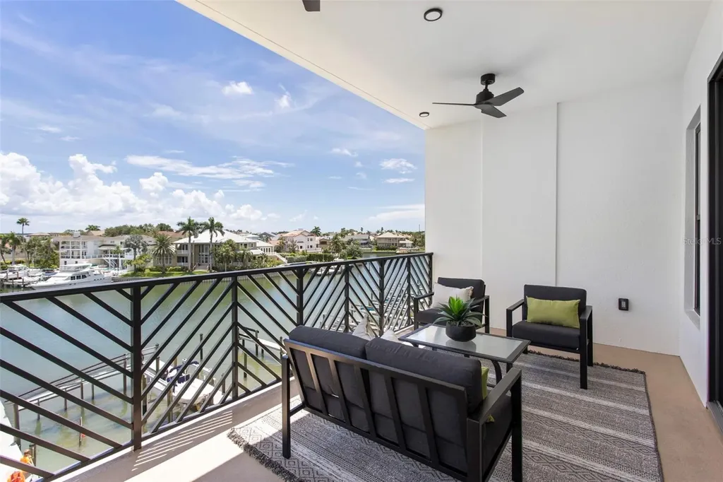 455 Pinellas Bayway S Tierra Verde FL 33715