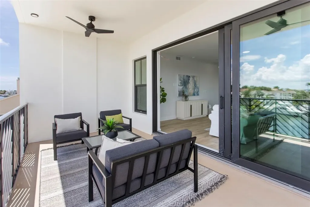 455 Pinellas Bayway S Tierra Verde FL 33715