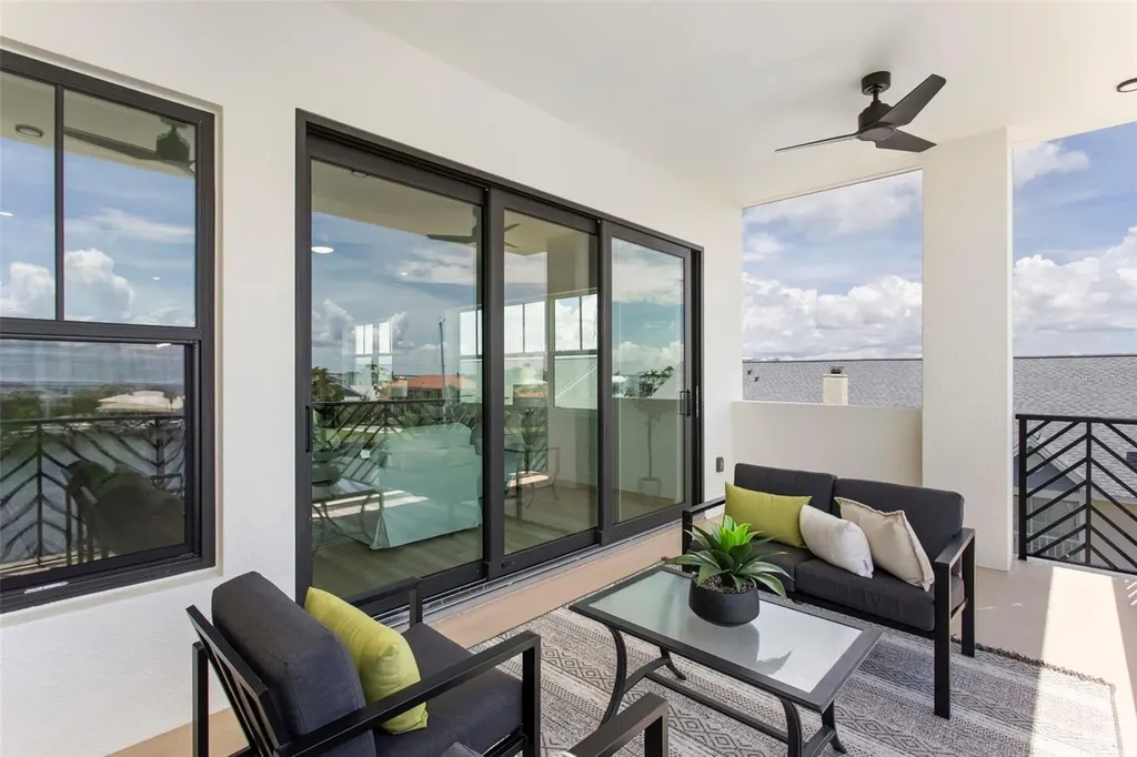 455 Pinellas Bayway S Tierra Verde FL 33715