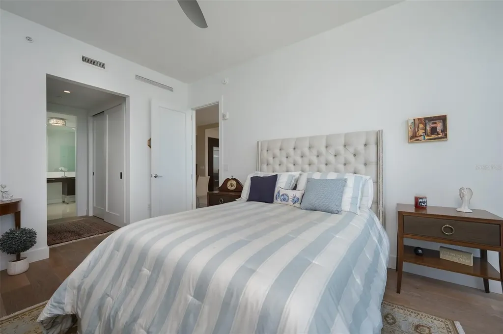 1155 N Gulfstream Avenue Sarasota FL 34236