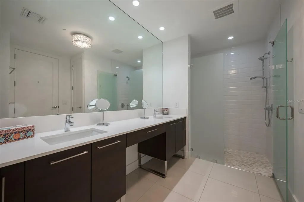 1155 N Gulfstream Avenue Sarasota FL 34236