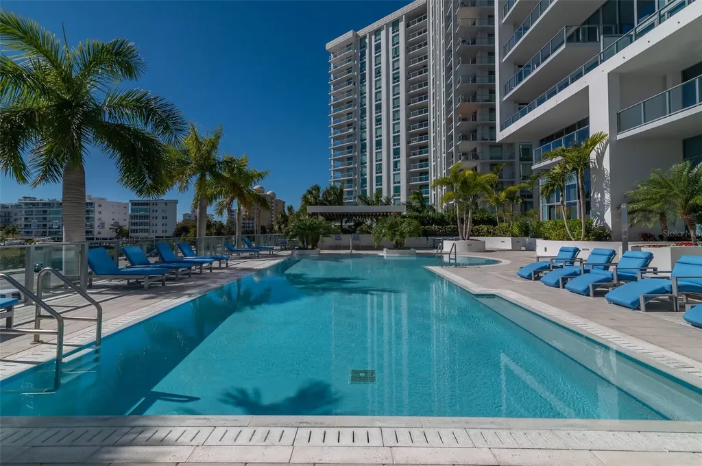 1155 N Gulfstream Avenue Sarasota FL 34236
