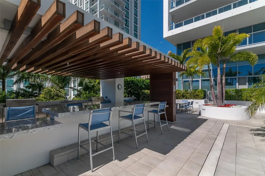 1155 N Gulfstream Avenue Sarasota FL 34236