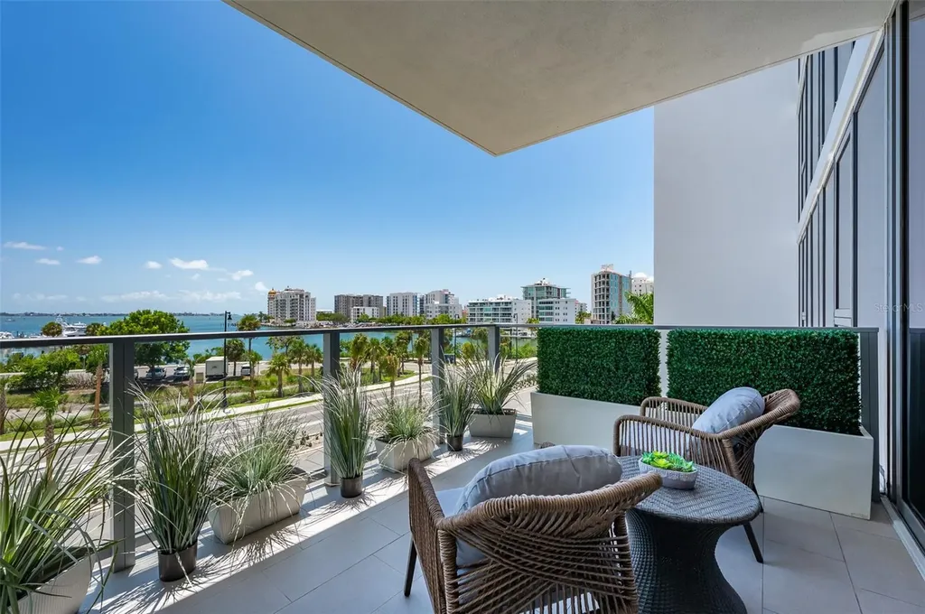 1155 N Gulfstream Avenue Sarasota FL 34236