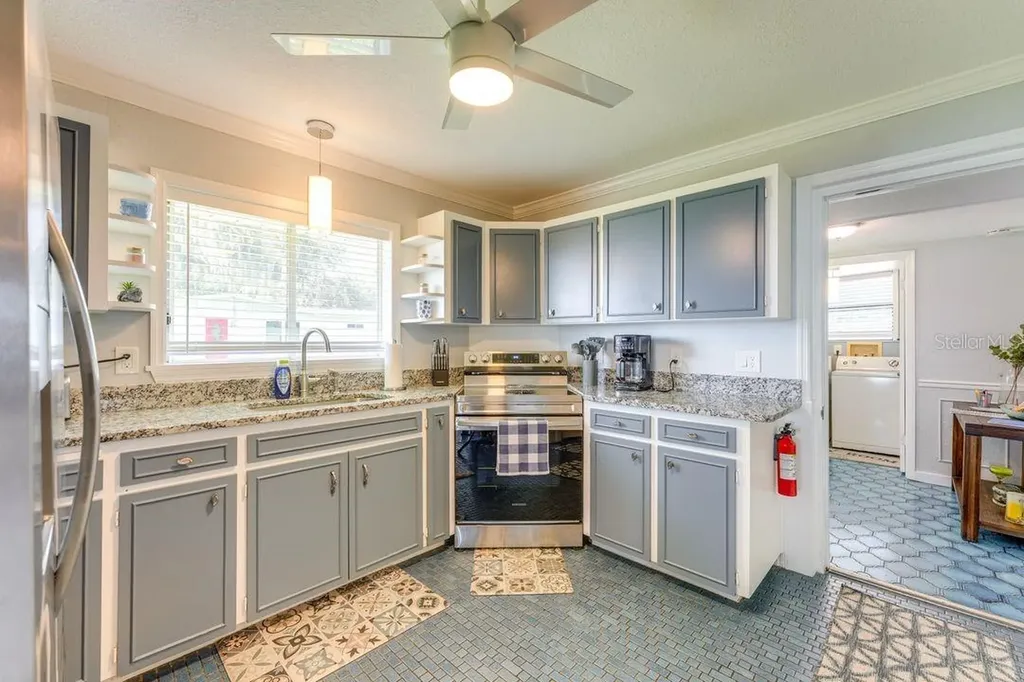 900 N Harbor Terrace Tavares FL 32778