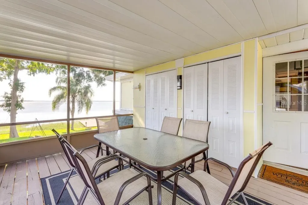 900 N Harbor Terrace Tavares FL 32778