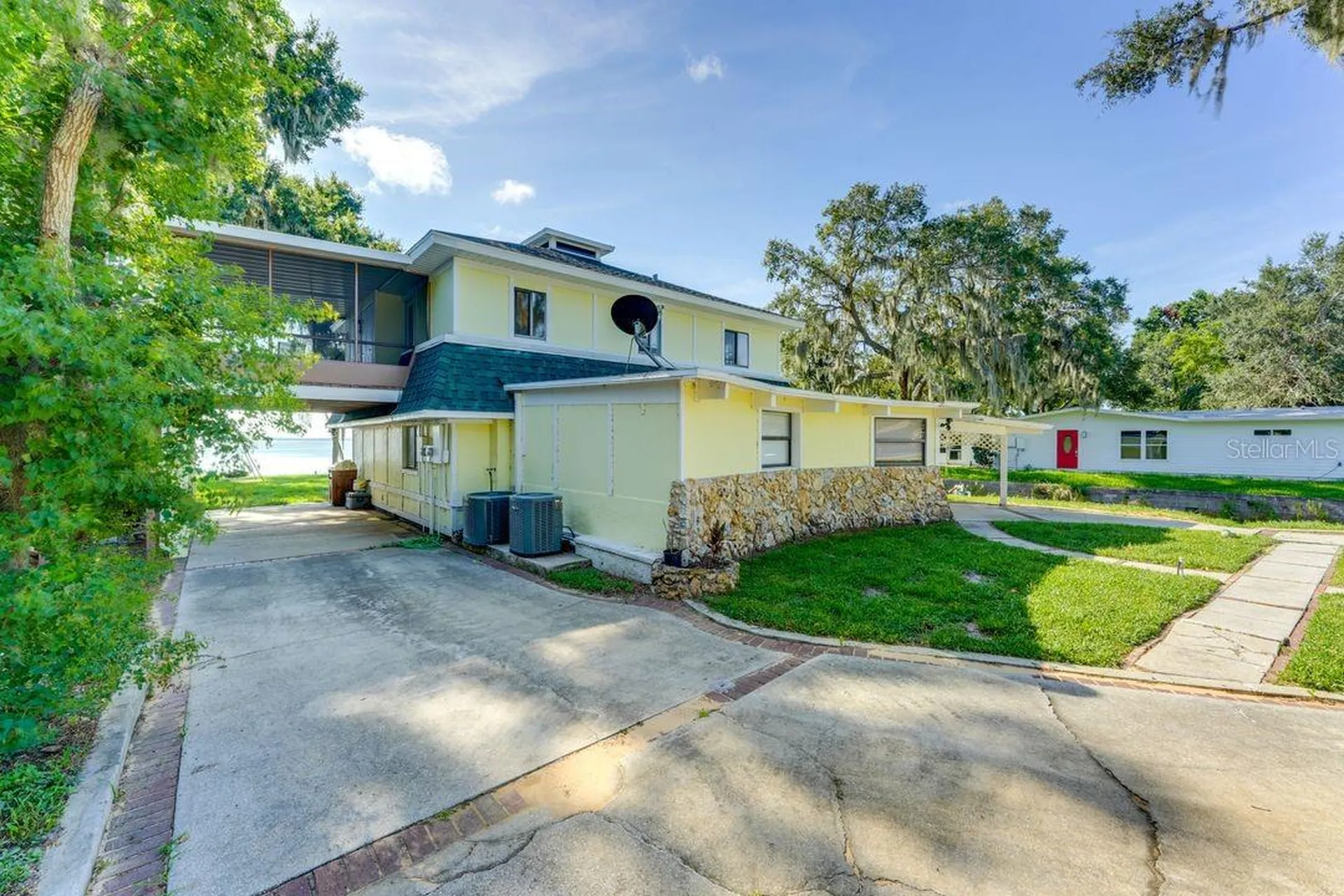900 N Harbor Terrace Tavares FL 32778