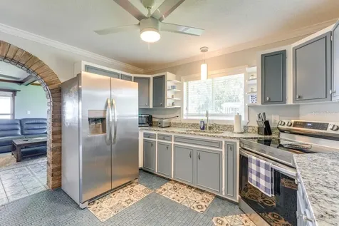 900 N Harbor Terrace Tavares FL 32778