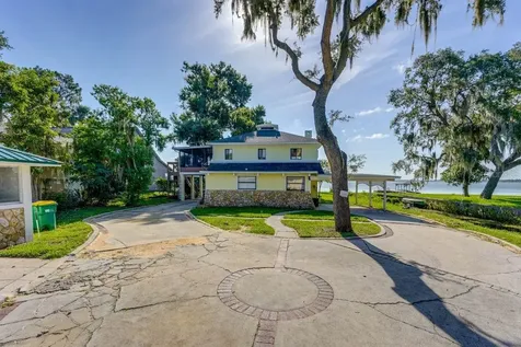 900 N Harbor Terrace Tavares FL 32778