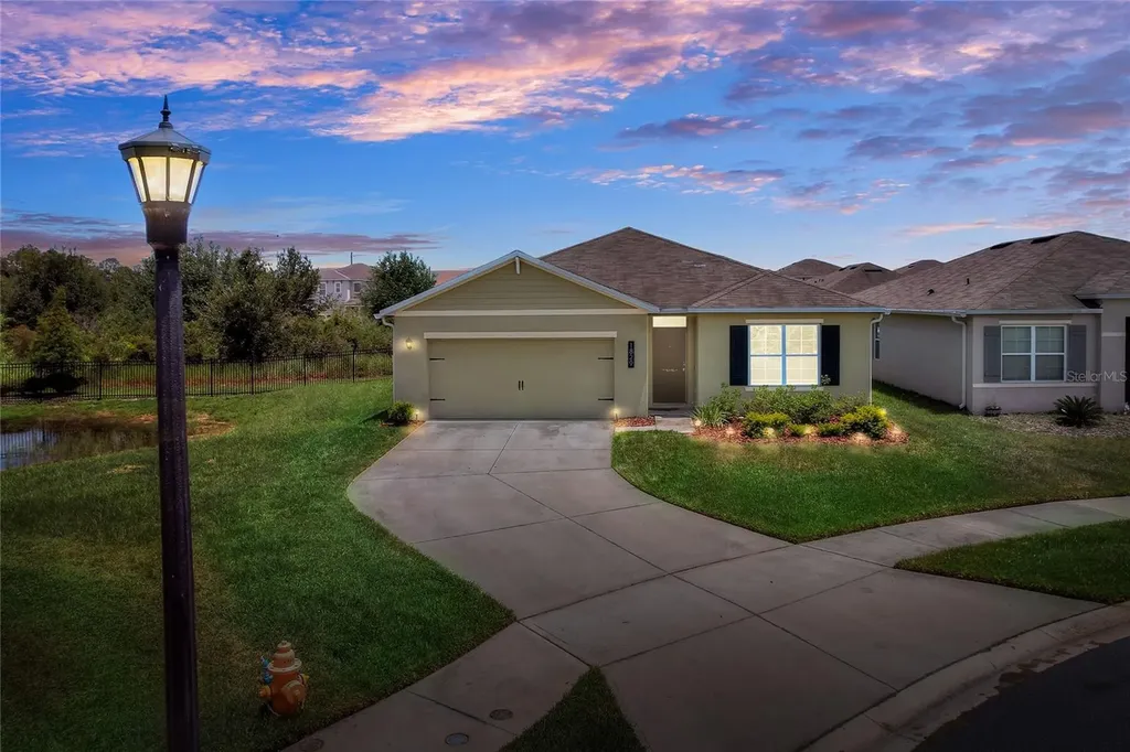 1829 Pristine Loop Lakeland FL 33811