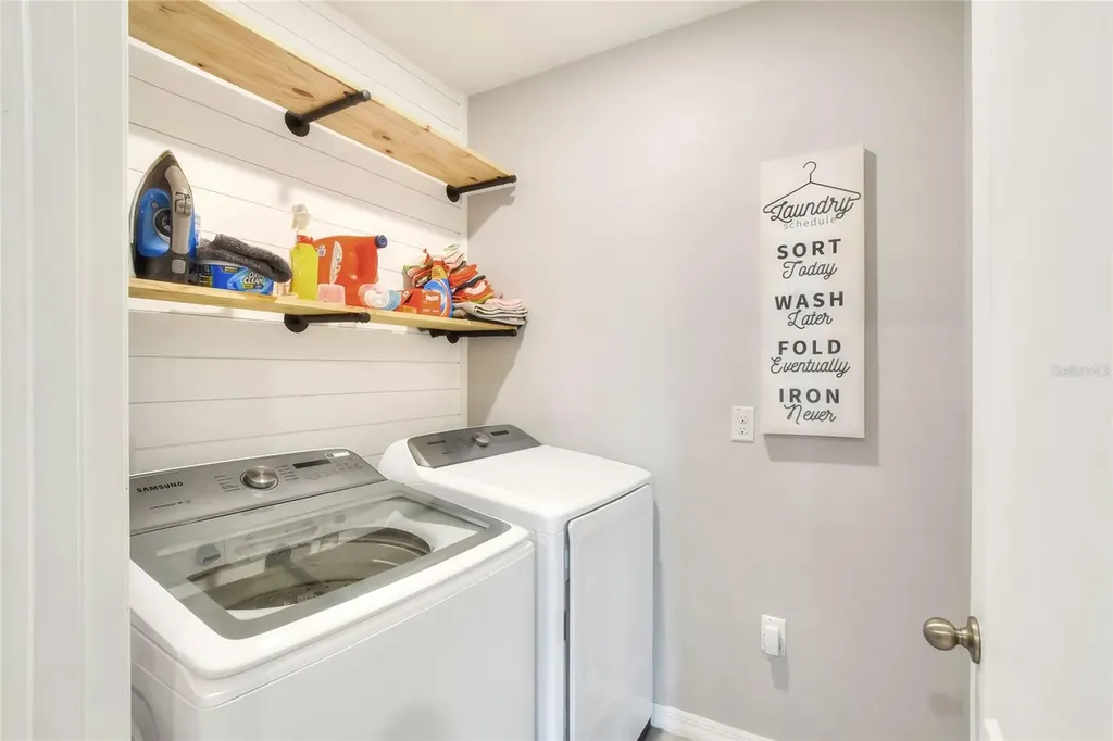 1829 Pristine Loop Lakeland FL 33811