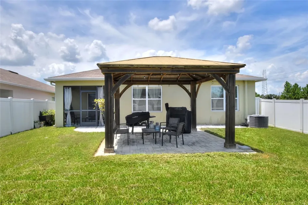 1829 Pristine Loop Lakeland FL 33811