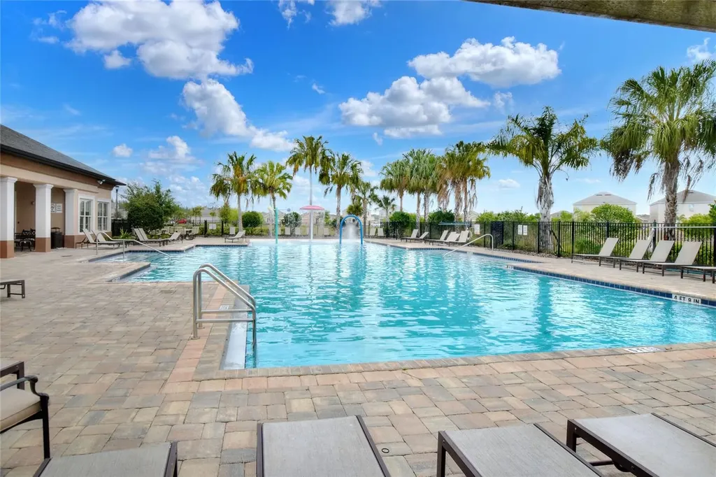1829 Pristine Loop Lakeland FL 33811