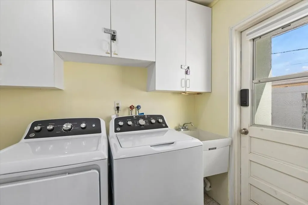 1141 Sun N Sea Drive Sarasota FL 34242