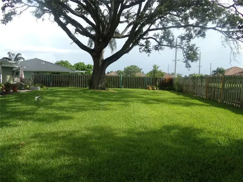 1315 72nd Street W Bradenton FL 34209