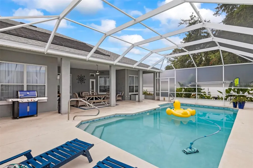 4 Westmoreland Drive Palm Coast FL 32164