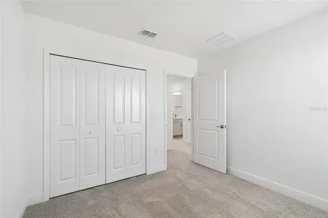 8105 Seaflower Parkway Bradenton FL 34210