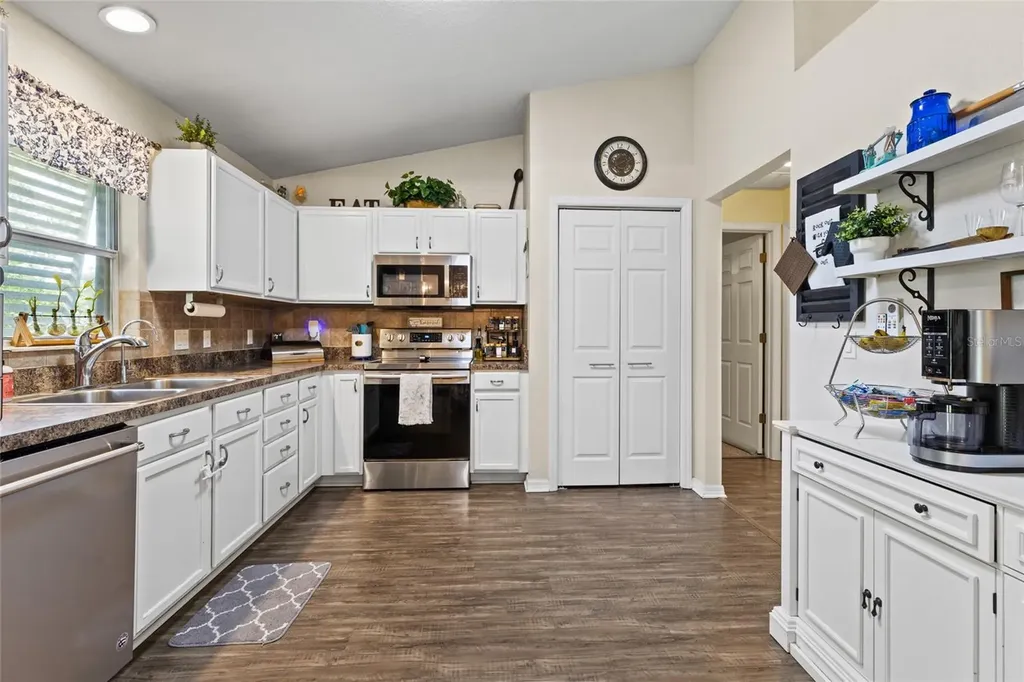885 SW 6th Avenue Williston FL 32696