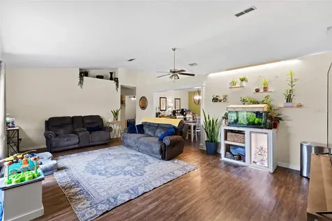 885 SW 6th Avenue Williston FL 32696