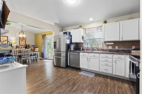 885 SW 6th Avenue Williston FL 32696