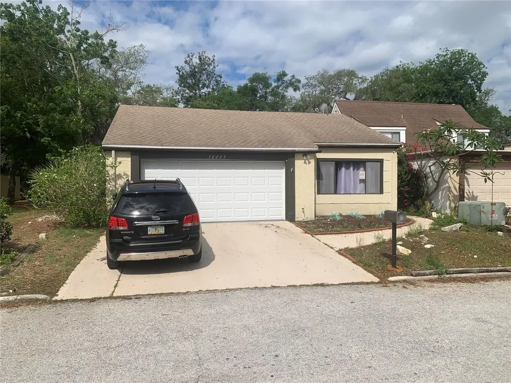 12225 Saddle Strap Row Hudson FL 34667
