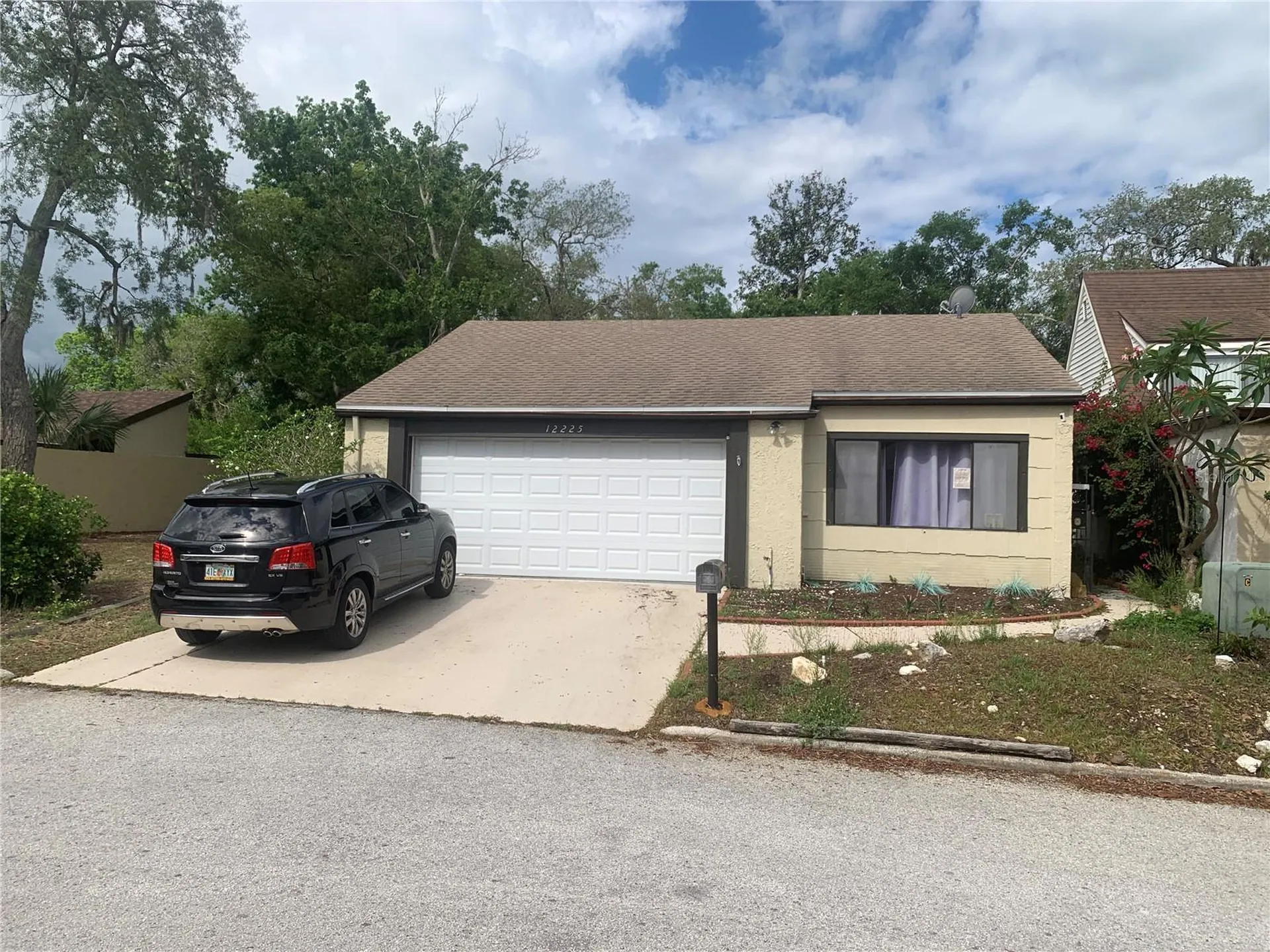 12225 Saddle Strap Row Hudson FL 34667