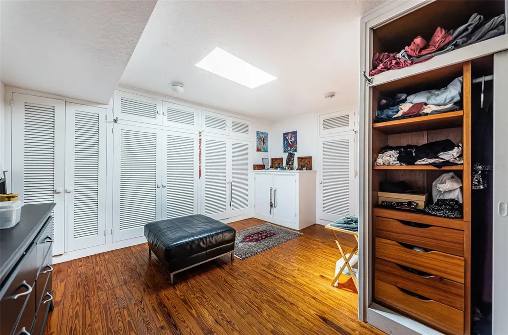 3730 Foster Hill Drive N St Petersburg FL 33704