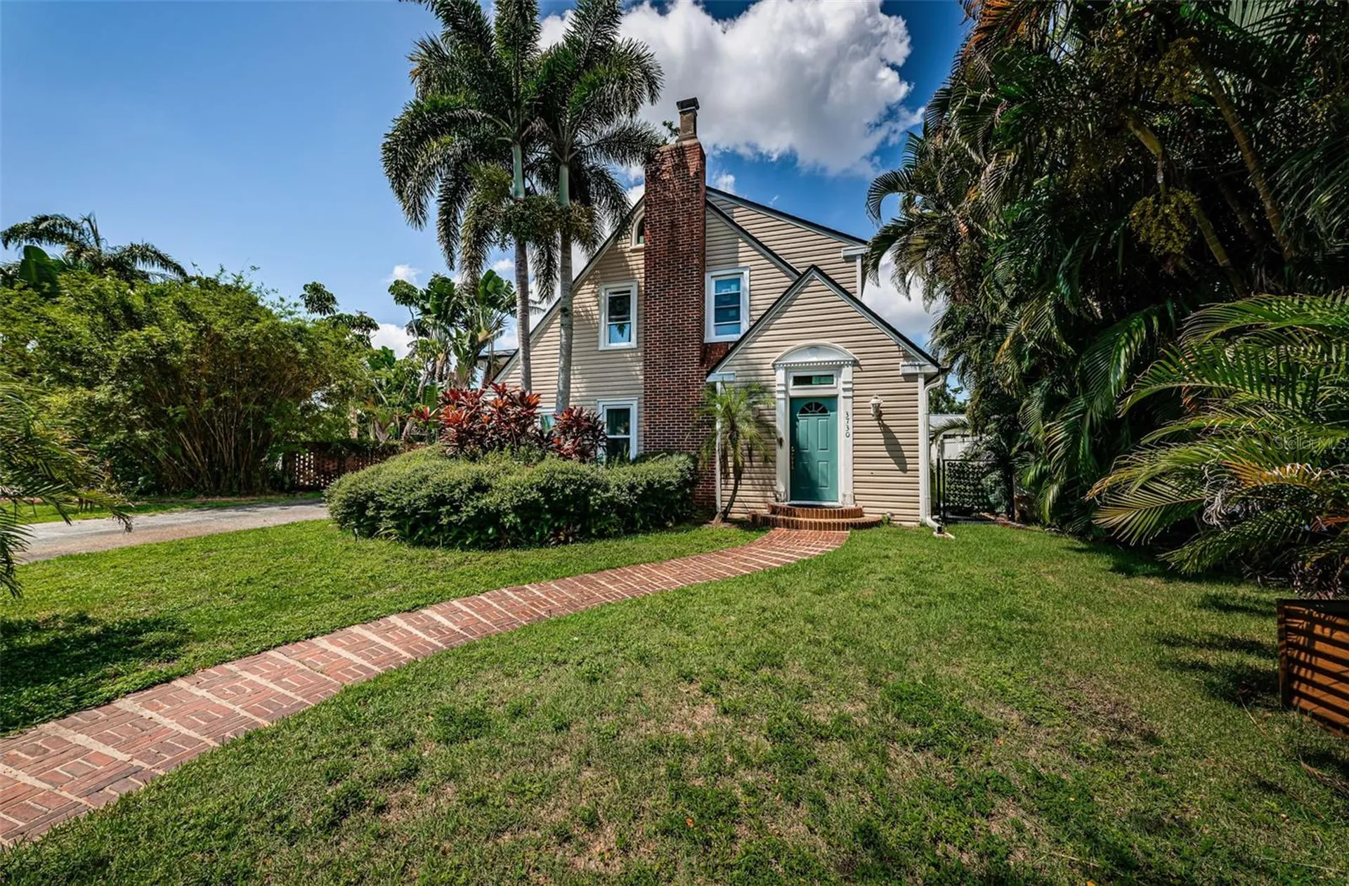 3730 Foster Hill Drive N St Petersburg FL 33704