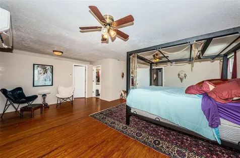 3730 Foster Hill Drive N St Petersburg FL 33704