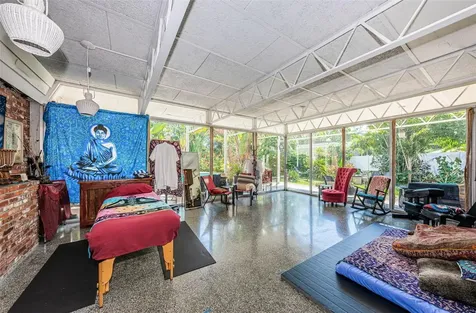 3730 Foster Hill Drive N St Petersburg FL 33704