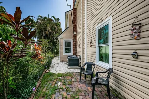 3730 Foster Hill Drive N St Petersburg FL 33704