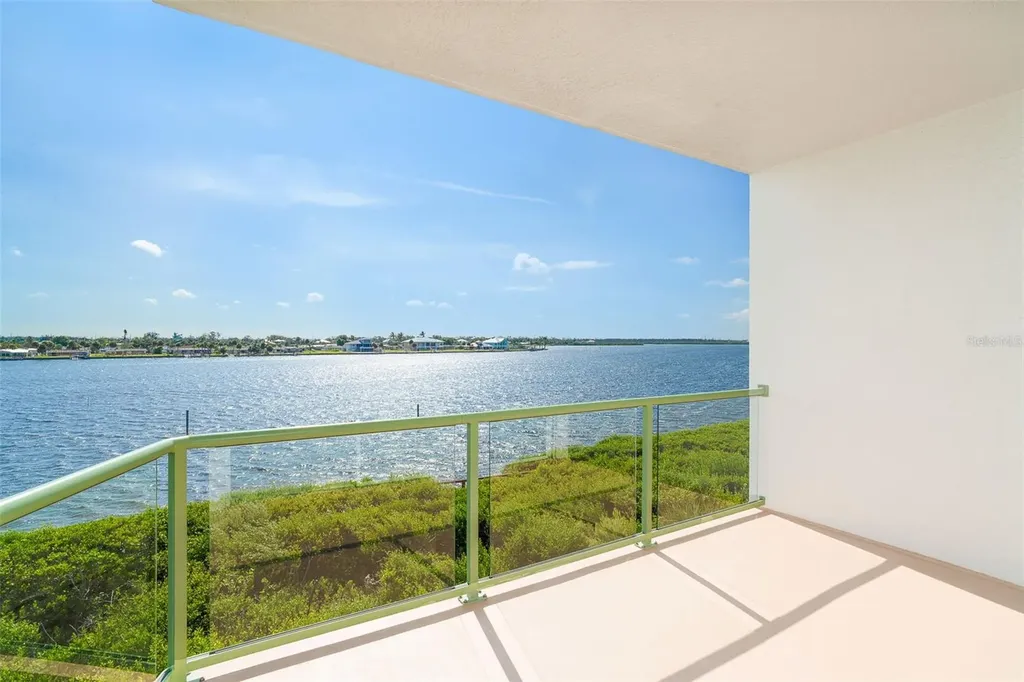 1375 Beach Road Englewood FL 34223