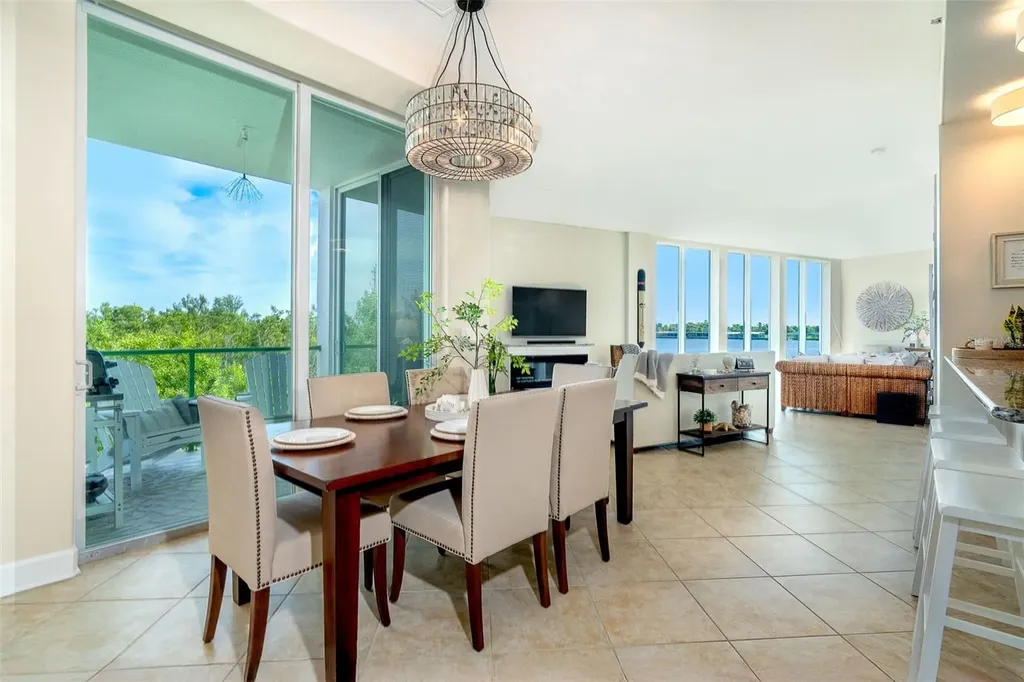 1375 Beach Road Englewood FL 34223