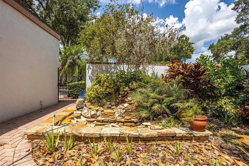 11407 Orilla Del Rio Place Temple Terrace FL 33617