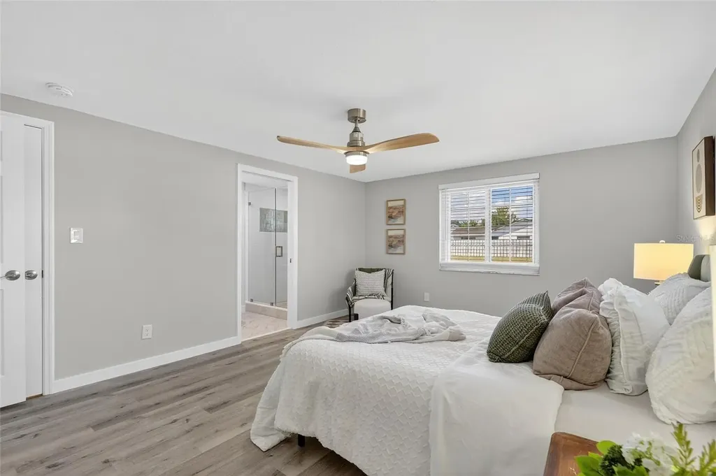 635 Jamaica Circle E Apollo Beach FL 33572