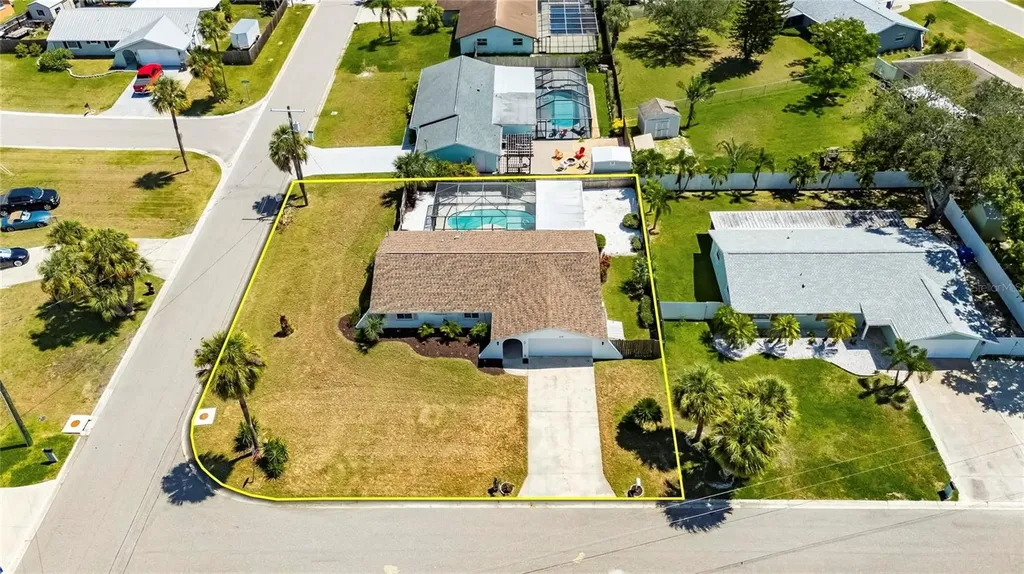 635 Jamaica Circle E Apollo Beach FL 33572