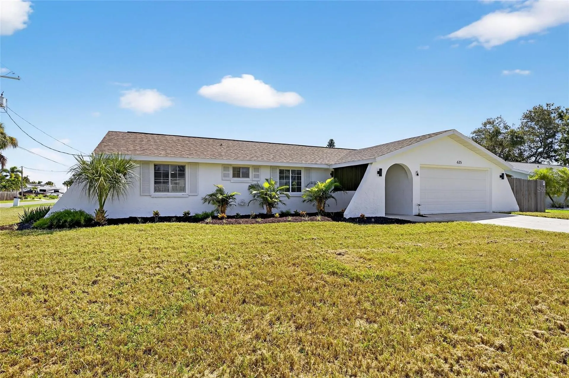 635 Jamaica Circle E Apollo Beach FL 33572