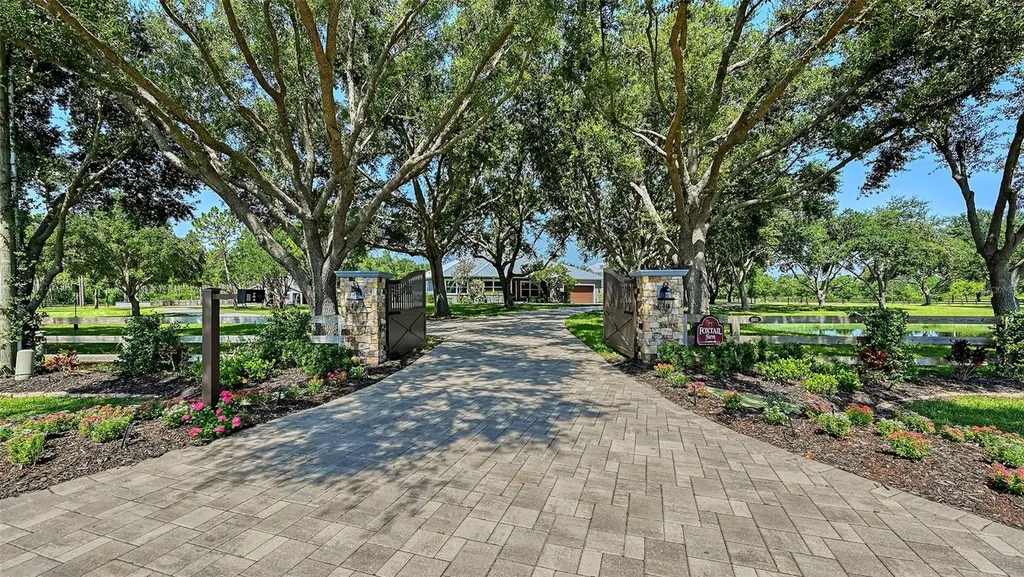 6910 211th Street E Bradenton FL 34211