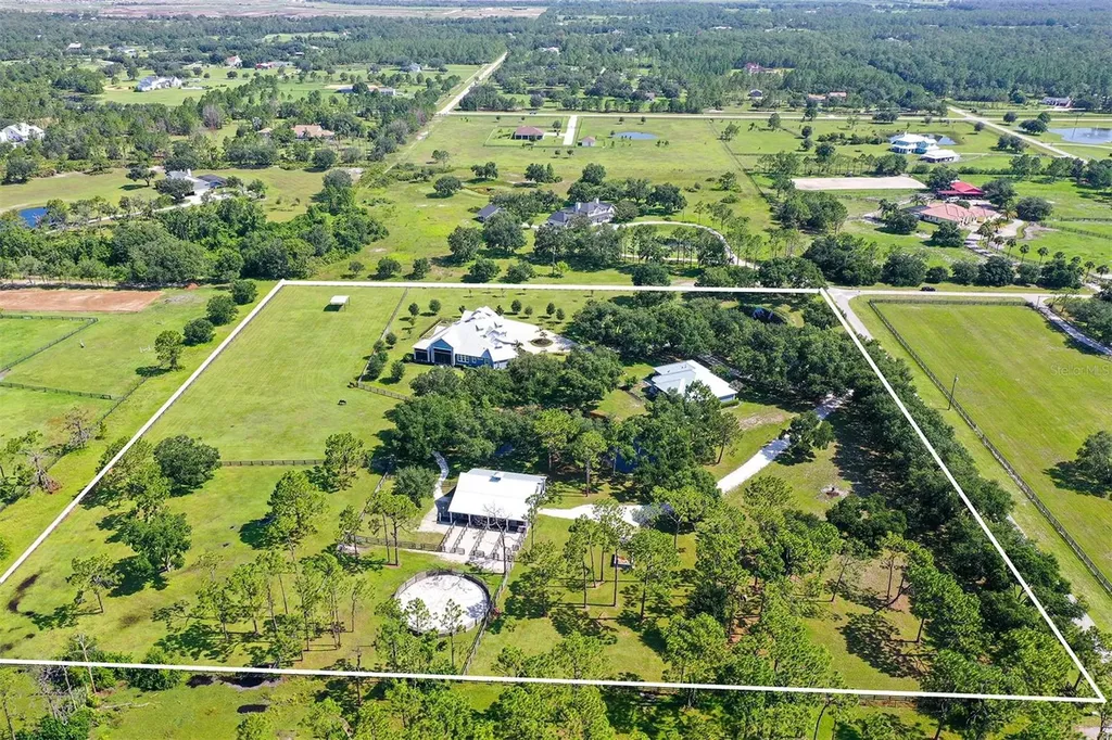 6910 211th Street E Bradenton FL 34211