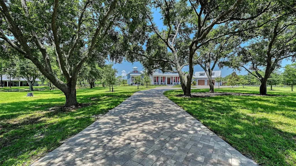 6910 211th Street E Bradenton FL 34211