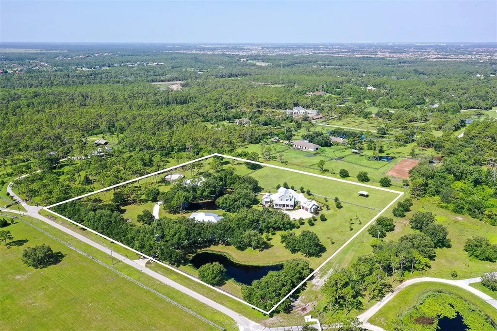 6910 211th Street E Bradenton FL 34211