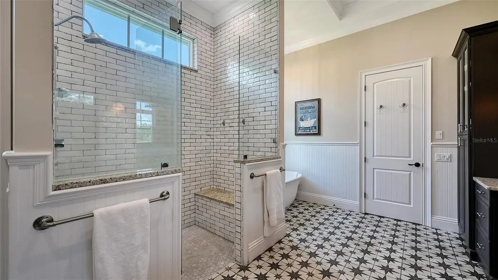 6910 211th Street E Bradenton FL 34211