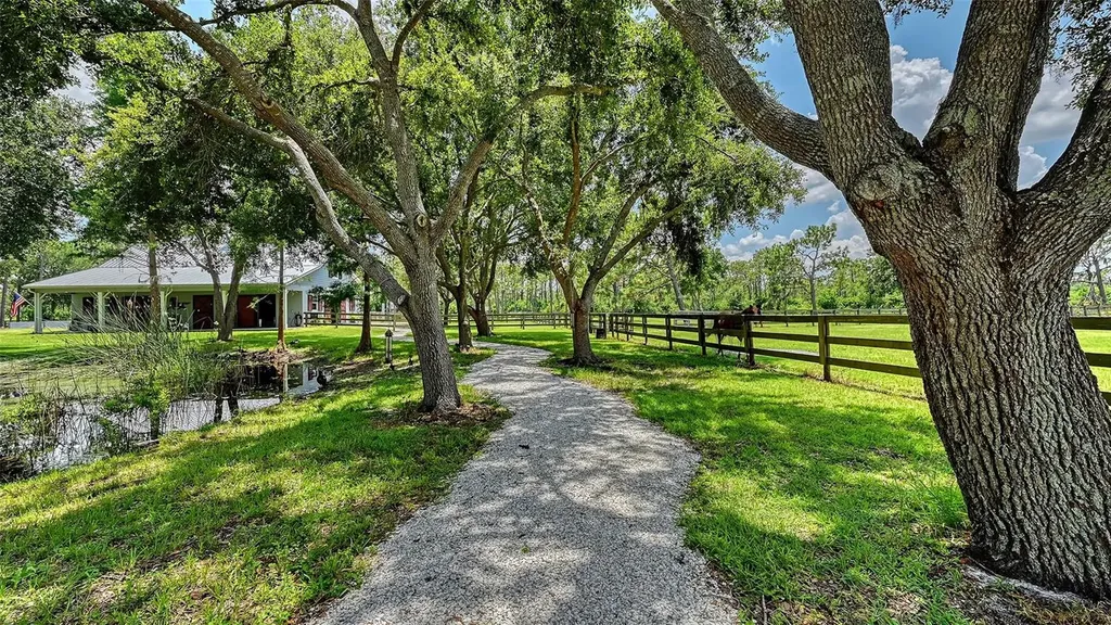 6910 211th Street E Bradenton FL 34211